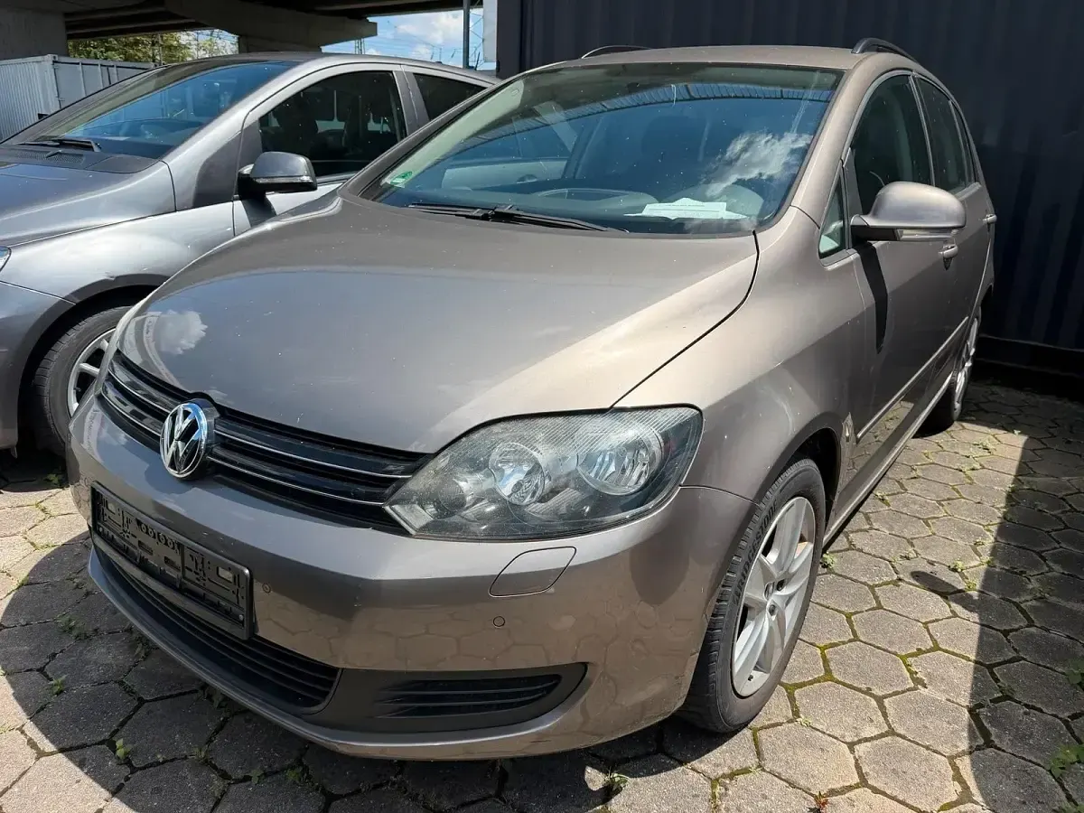 Gebraucht VW Golf Plus Cross 122 PS (89 kW) 2009 Braun Limousine