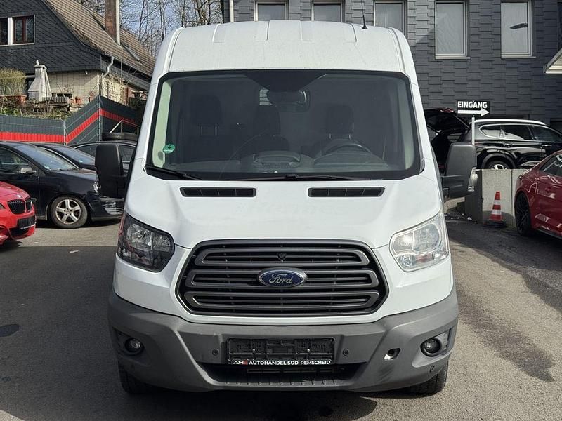 Gebraucht Ford Transit Trend 131 PS (96 kW) 2018 Weiß Limousine