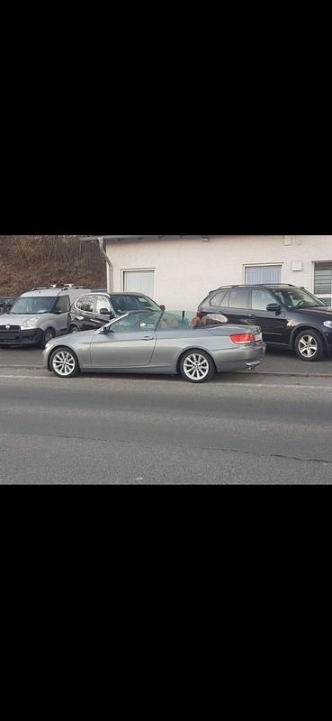 Grau Gebraucht 2009 BMW 330 Cabriolet Cabrio | 6.500 € (Superpreis) - Bild 1/4