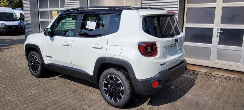 Gebraucht Jeep Renegade 179 PS (131 kW) 2023 Alpine white / dach schwarz SUV