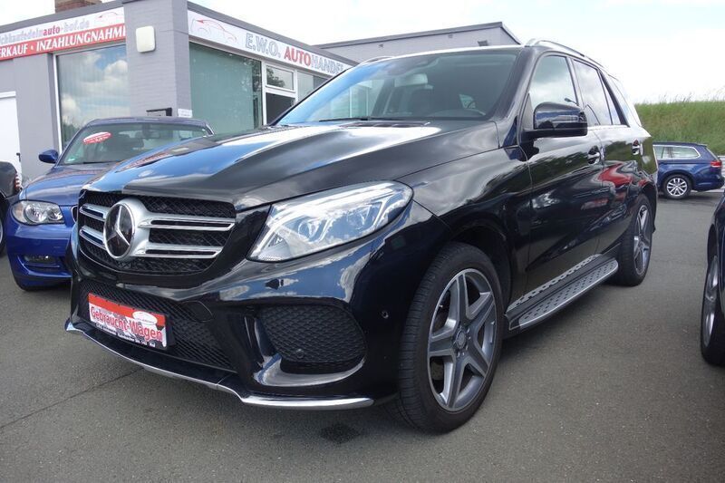 Obsidianschwarz metalliclack Gebraucht 2015 Mercedes GLE350 AMG SUV | 26.980 € (Guter Preis) - Bild 1/4
