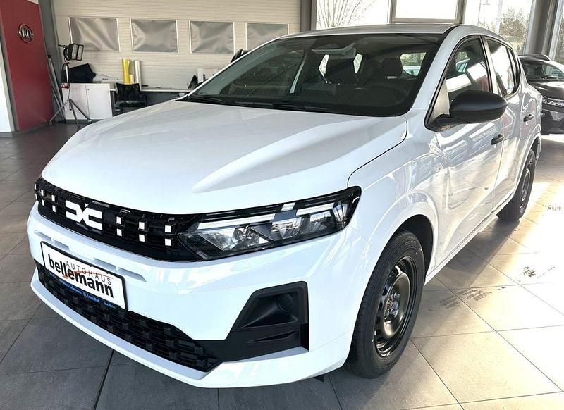 Weiß Neu 2025 Dacia Sandero Essentiel Limousine | 16.670 € - Bild 1/4