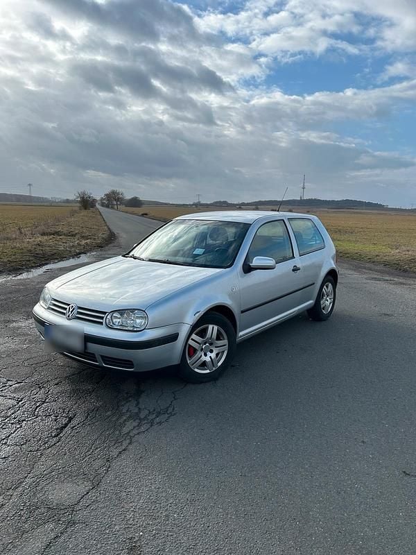 Gebraucht VW Golf 75 PS (55 kW) 2001 Silber Coupé