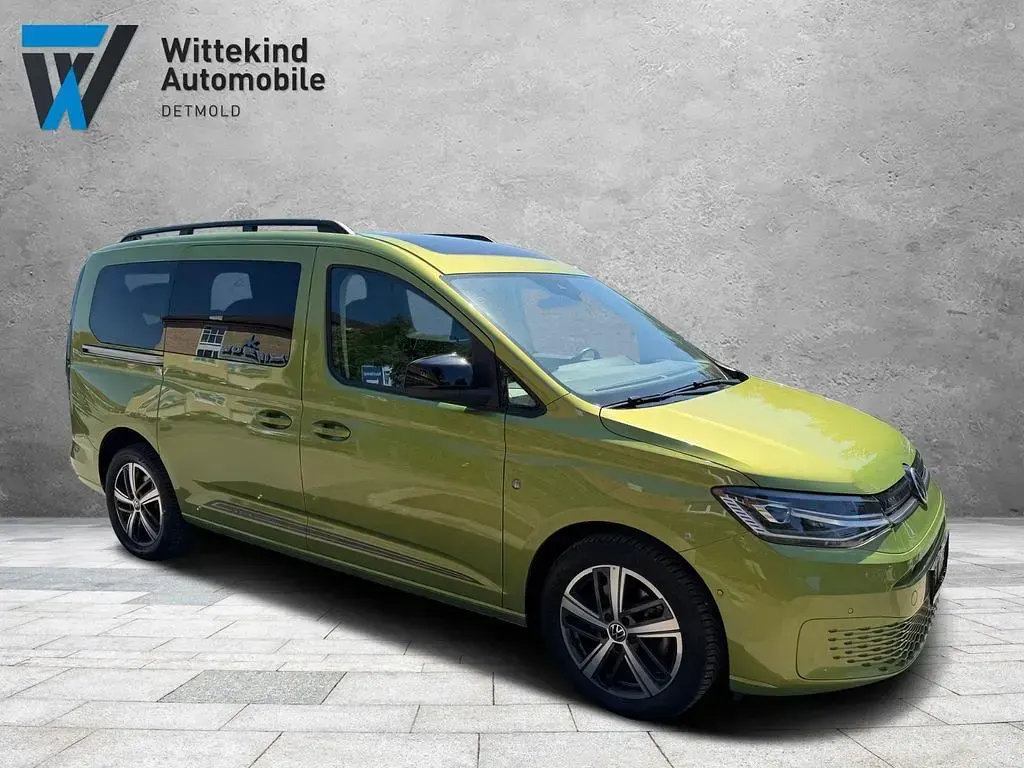 Gebraucht VW Caddy Maxi Move 122 PS (89 kW) 2021 Grün Van / Kleinbus