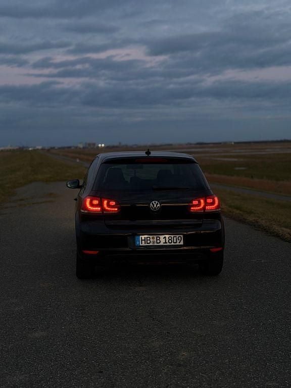 Gebraucht VW Golf VI Highline 140 PS (102 kW) 2011 Schwarz Kleinwagen