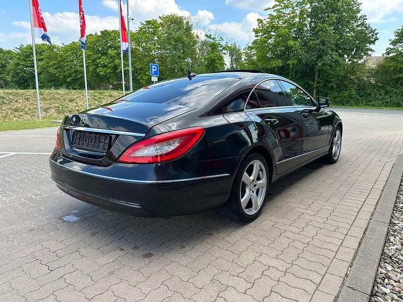 Gebraucht Mercedes CLS350 265 PS (194 kW) 2012 Schwarz Limousine