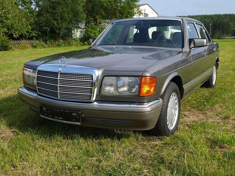 Anthrazitmetallic Gebraucht 1990 Mercedes S300 SE Limousine | 17.900 € - Bild 1/4