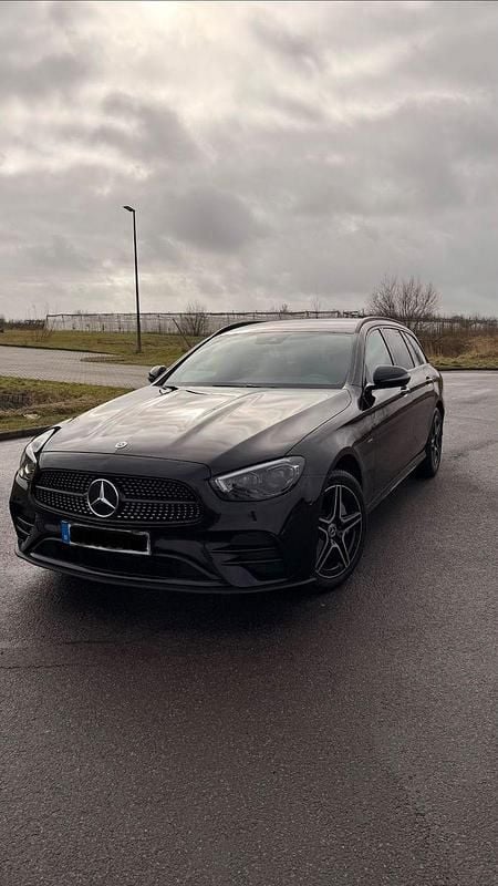Gebraucht Mercedes E300 AMG line 306 PS (225 kW) 2021 Schwarz Kombi