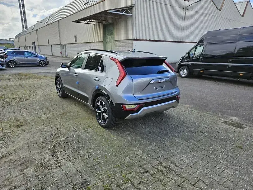Gebraucht Kia Niro Spirit 138 PS (101 kW) 2025 Grau SUV