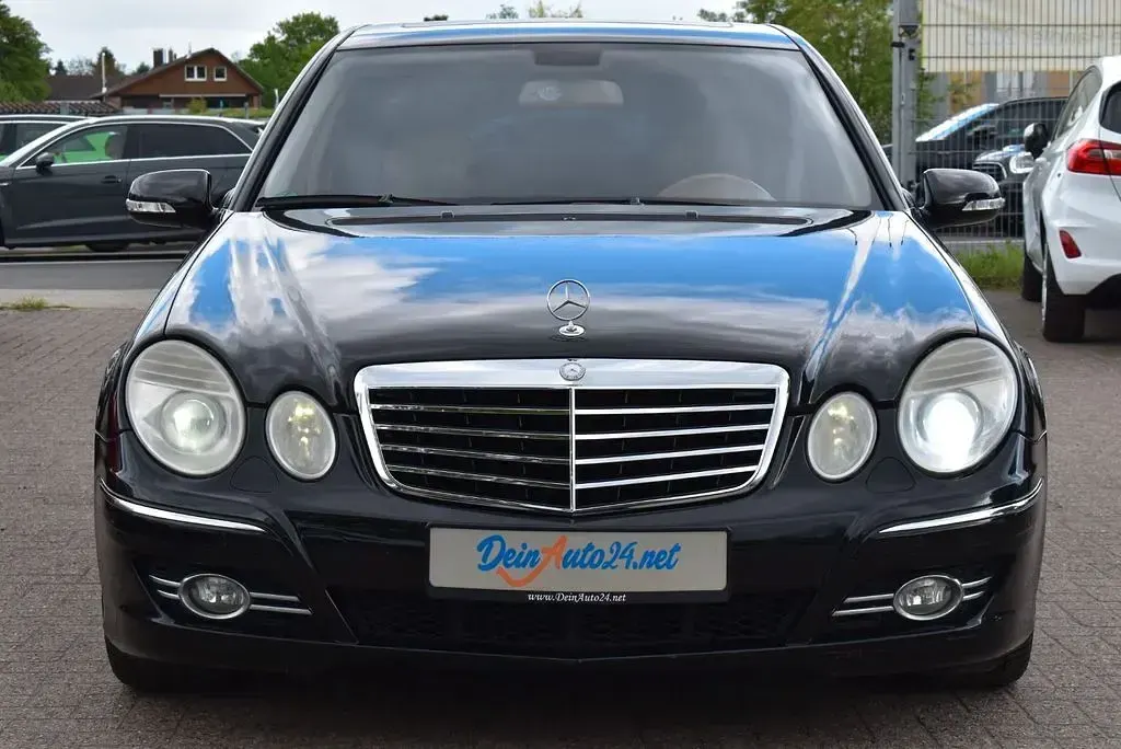Gebraucht Mercedes E320 224 PS (164 kW) 2007 Schwarz Limousine