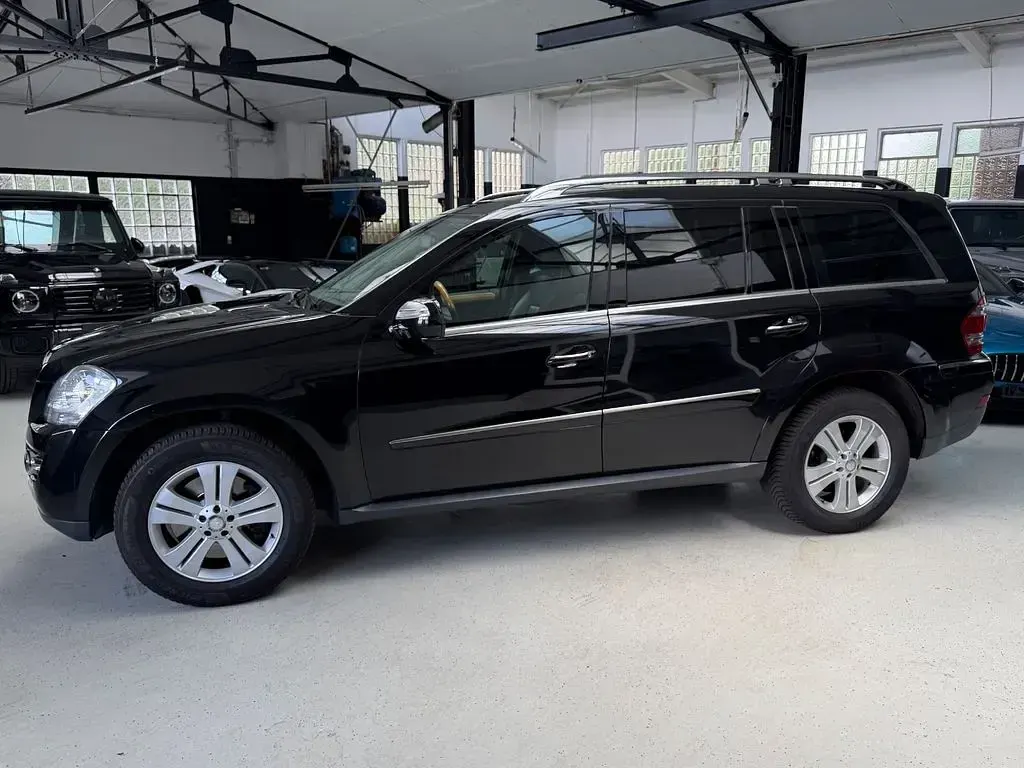 Gebraucht Mercedes GL320 224 PS (164 kW) 2009 Schwarz SUV