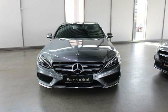 Gebraucht Mercedes C180 AMG 156 PS (114 kW) 2018 Grau , selenitgrau metallic Limousine