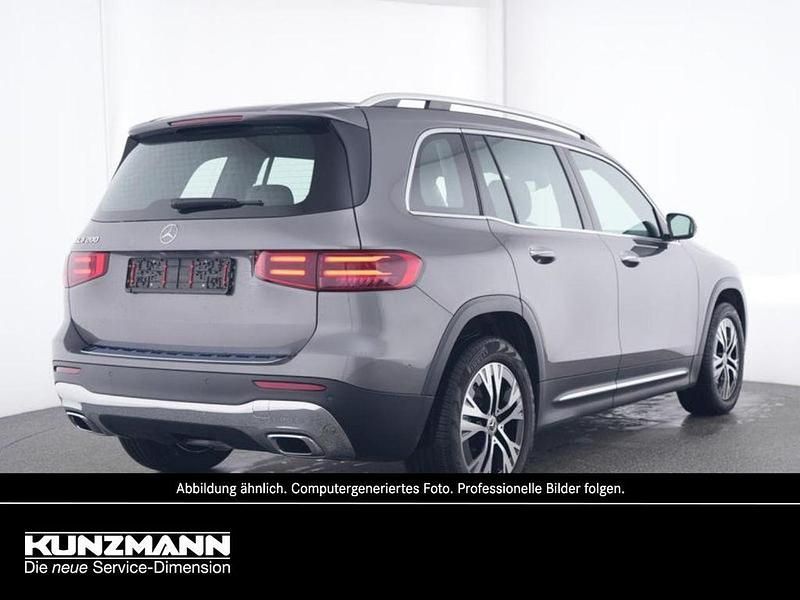 Gebraucht Mercedes GLB200 Progressive 163 PS (119 kW) 2024 Mountaingrau metallic SUV