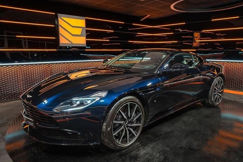 Gebraucht Aston Martin DB11 610 PS (448 kW) 2017 Schwarz