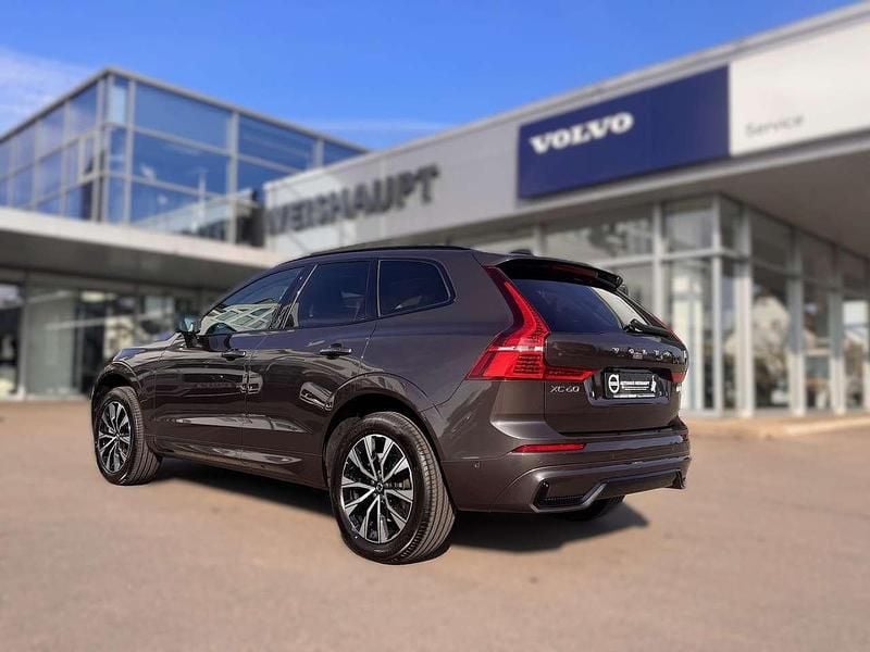 Gebraucht Volvo XC60 Plus 250 PS (183 kW) 2025 Grau (metallic) SUV