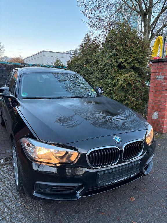Gebraucht BMW 116 109 PS (80 kW) 2015 Schwarz Kleinwagen