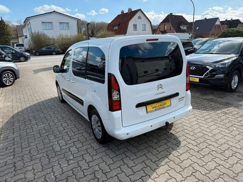 Gebraucht Citroën Berlingo SELECTION 92 PS (67 kW) 2013 Weiß Van / Kleinbus