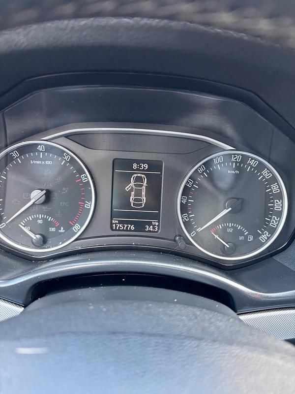 Gebraucht Skoda Octavia 150 PS (110 kW) 2012 Weiß Kombi