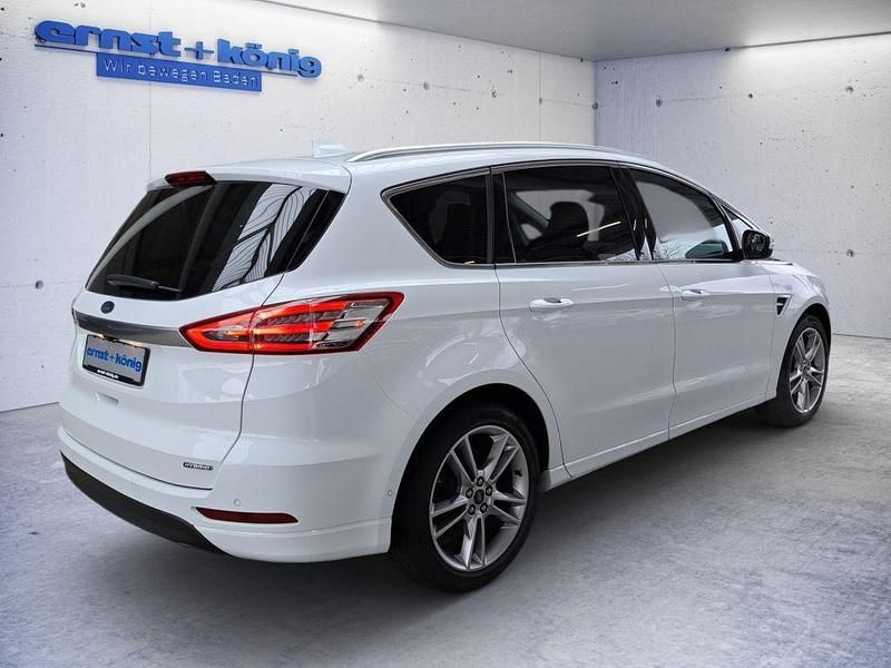 Gebraucht Ford S-MAX Business Edition 190 PS (139 kW) 2022 Weiß Van / Kleinbus