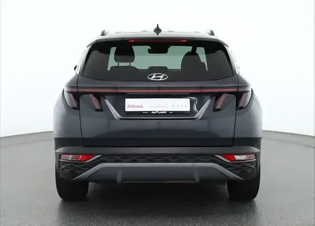 Gebraucht Hyundai Tucson Trend 150 PS (110 kW) 2021 Schwarz SUV
