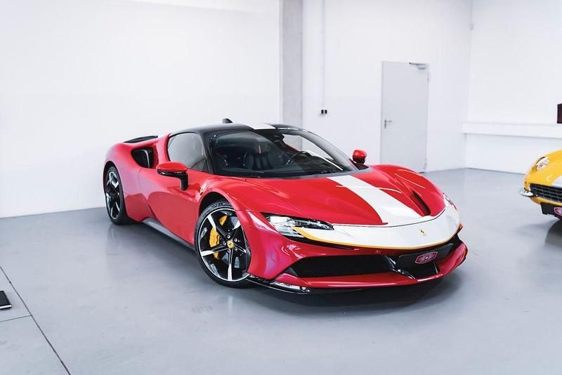 Gebraucht Ferrari SF90 999 PS (734 kW) 2022 Rot