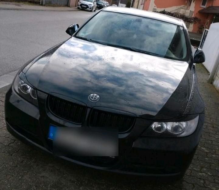 Gebraucht BMW 318 143 PS (105 kW) 2008 Schwarz Kombi
