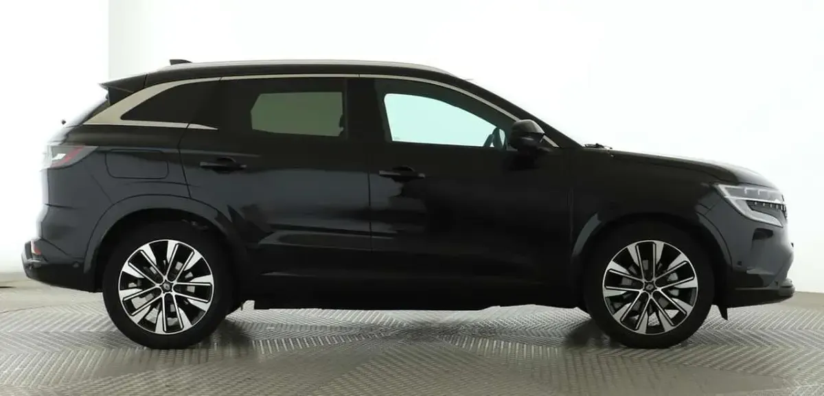 Gebraucht Renault Austral Techno 158 PS (116 kW) 2025 Blackpearlschwarz metallic SUV
