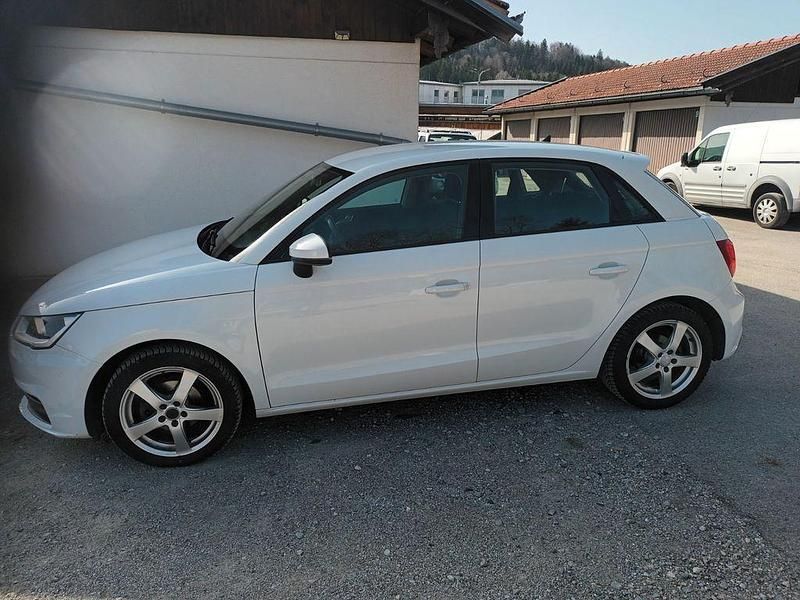Gebraucht Audi A1 Sportback Sport 95 PS (69 kW) 2017 Weiß Kleinwagen