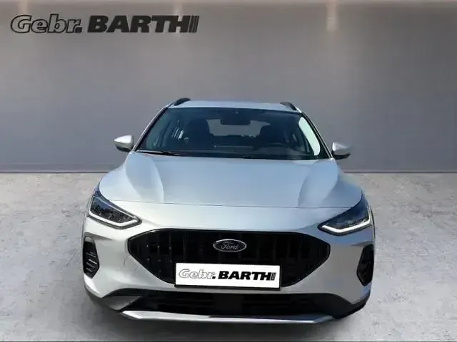 Second-hand Ford Focus Active 155 CP (114 kW) 2024 Argintiu Berlinǎ