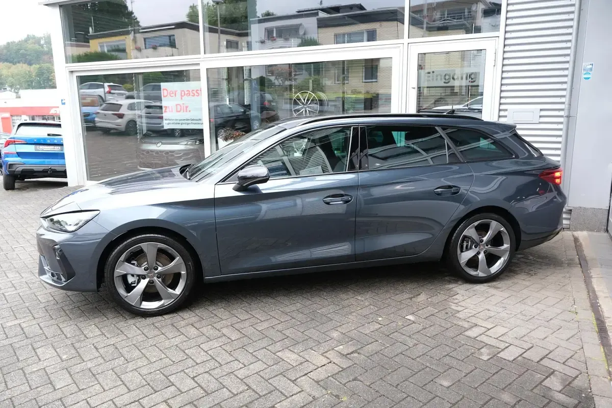 Neu Cupra Leon 204 PS (150 kW) 2026 Magnetic tech Kombi