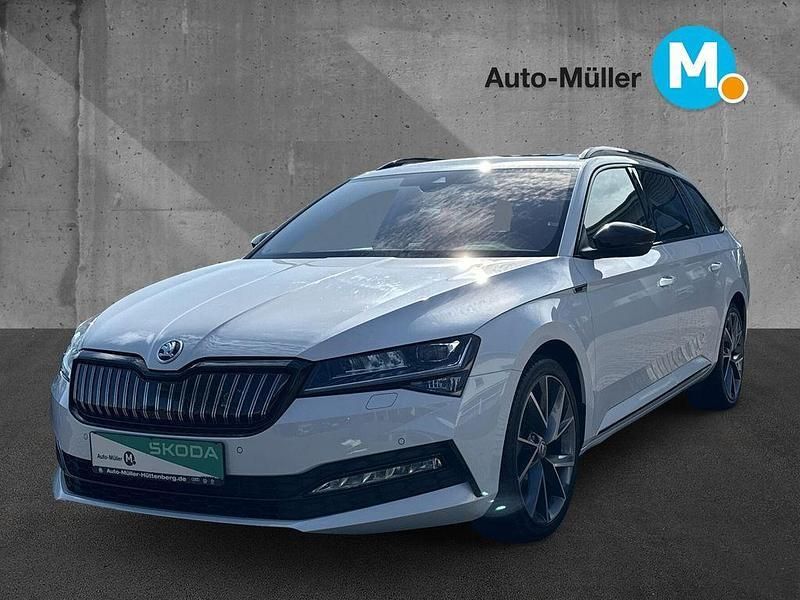 Weiß Gebraucht 2020 Skoda Superb SportLine Kombi | 25.490 € (Fairer Preis) - Bild 1/4