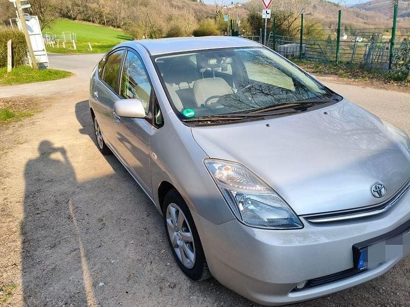Gebraucht Toyota Prius Sol 111 PS (81 kW) 2006 Silber Kleinwagen