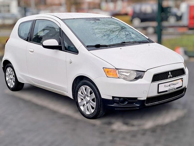 Gebraucht Mitsubishi Colt 75 PS (55 kW) 2011 Weiß Kleinwagen