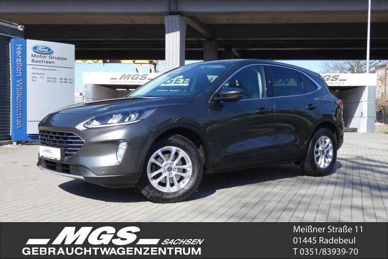 Magneticgrau (metallic) Gebraucht 2020 Ford Kuga Titanium SUV | 21.450 € (Etwas zu teuer) - Bild 1/4