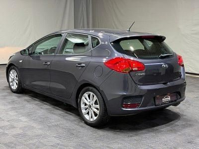 Gebraucht Kia Ceed Edition 7 99 PS (72 kW) 2017 Winchestergrau metallic Kleinwagen