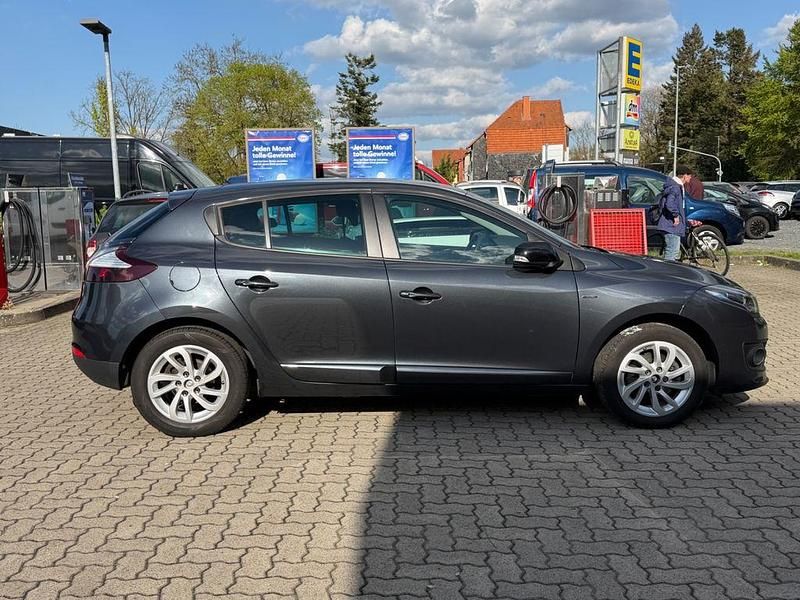 Gebraucht Renault Mégane LIMITED 110 PS (80 kW) 2015 Grau Limousine