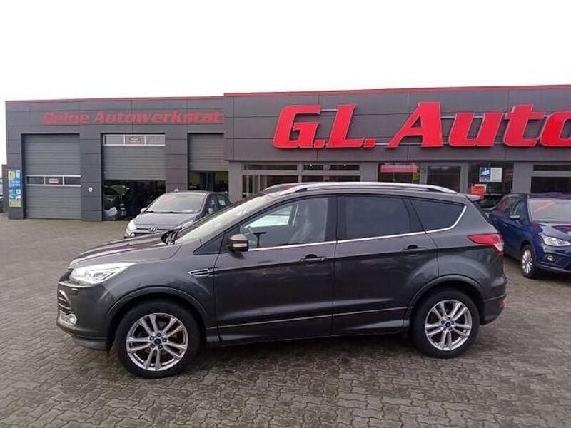 Gebraucht Ford Kuga Individual 150 PS (110 kW) 2016 Grau SUV