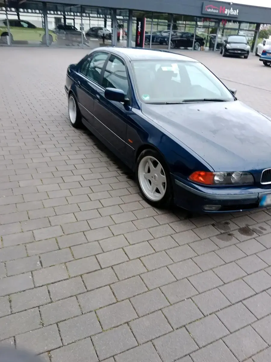 Gebraucht BMW 528 193 PS (141 kW) 1998 Blau Limousine