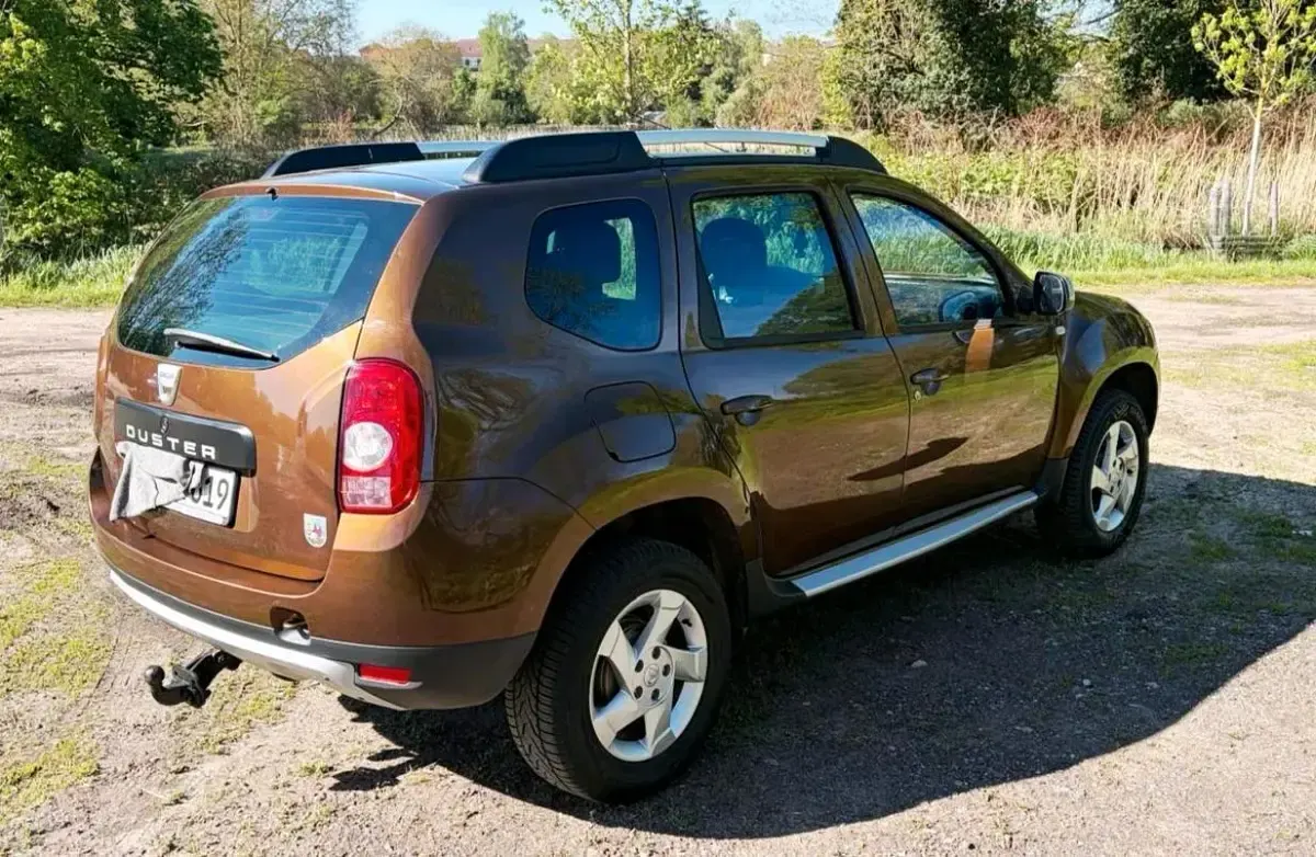 Gebraucht Dacia Duster 105 PS (77 kW) 2010 Braun SUV