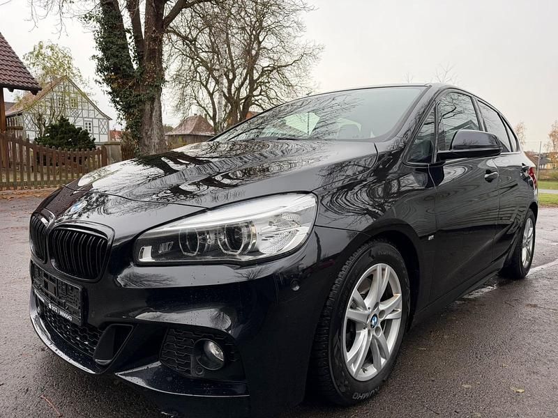 Schwarz Gebraucht 2015 BMW 220 Active Tourer M Sport Van / Kleinbus | 15.400 € (Fairer Preis) - Bild 1/4
