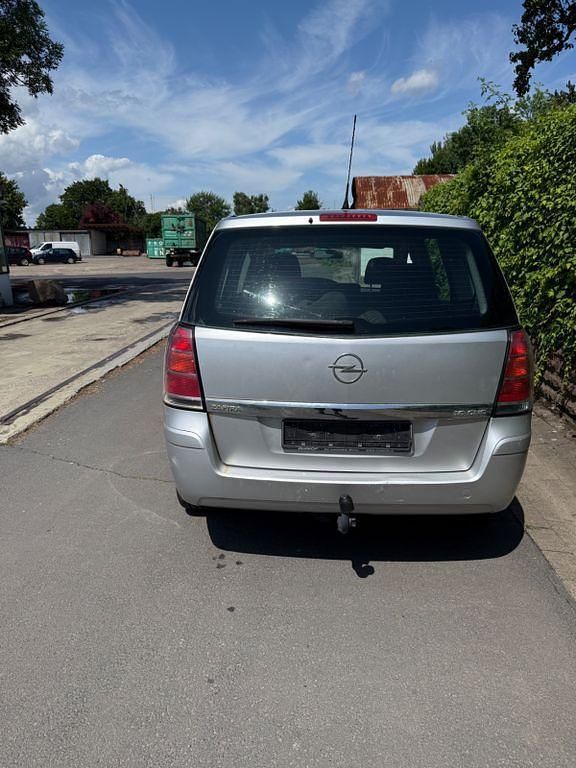 Gebraucht Opel Zafira Edition 94 PS (69 kW) 2006 Silber Van / Kleinbus