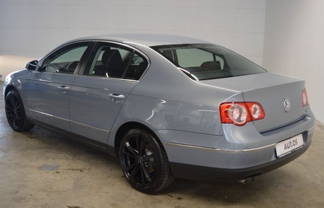 Gebraucht VW Passat Comfortline 140 PS (102 kW) 2009 Grau metallic Limousine