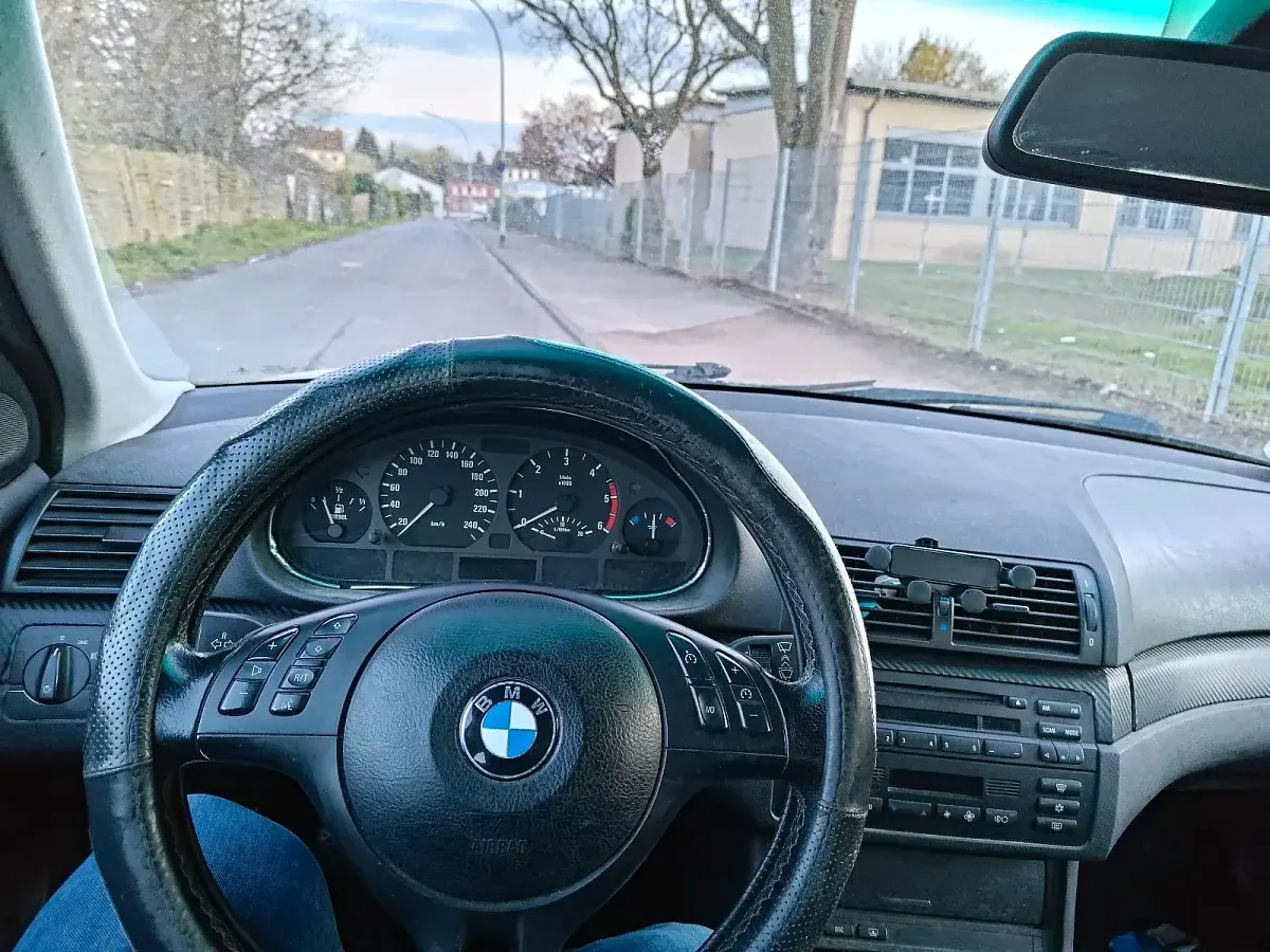 Gebraucht BMW 318 116 PS (85 kW) 2001 Limousine