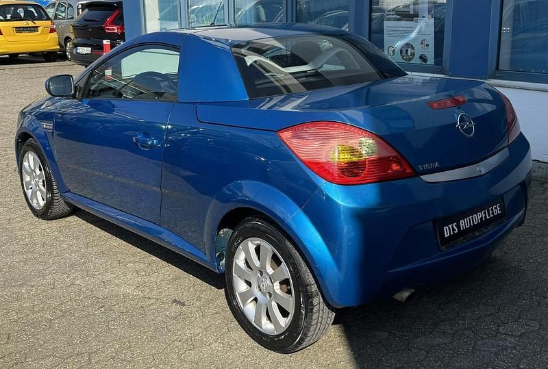 Gebraucht Opel Tigra 90 PS (66 kW) 2006 Blau Cabrio