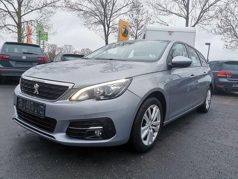 Grau Gebraucht 2017 Peugeot 308 Active Kombi | 6.590 € (Guter Preis) - Bild 1/4