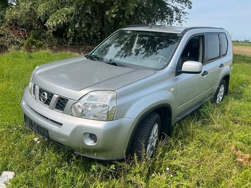 Silber Gebraucht 2010 Nissan X-Trail SUV | 5.799 € (Fairer Preis) - Bild 1/4