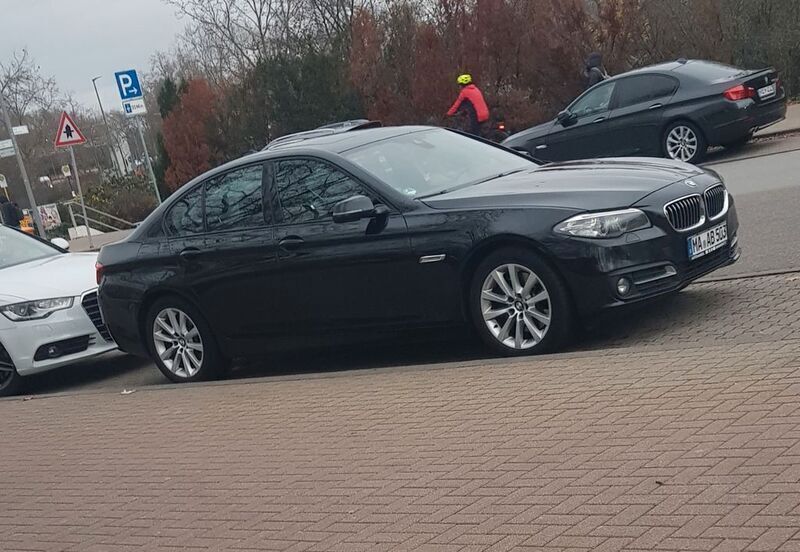 Schwarz Gebraucht 2014 BMW 528 Performance Limousine | 11.000 € (Superpreis) - Bild 1/4