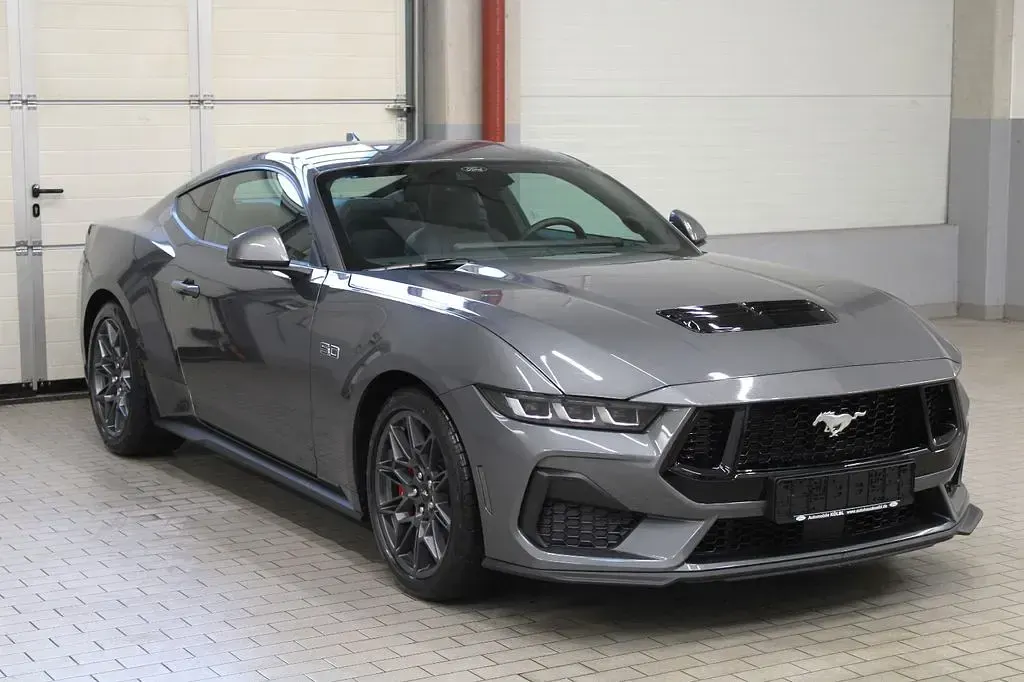 Neu Ford Mustang GT Fastback 446 PS (328 kW) 2026 Weiß Coupé