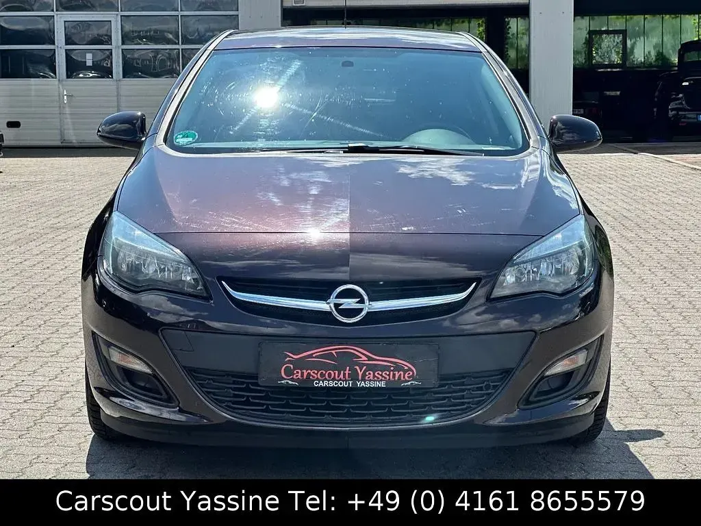 Gebraucht Opel Astra Selection 116 PS (85 kW) 2015 Braun Limousine