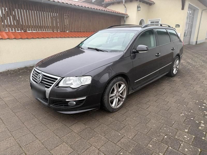 Schwarz Gebraucht 2010 VW Passat R-line Kombi | 1.500 € (Superpreis) - Bild 1/4